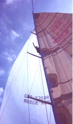 A jammed halyard at the masthead